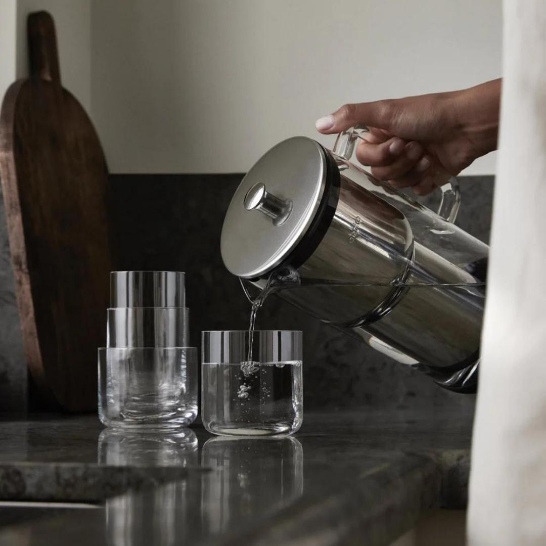 carafe filtrante aarke purifier et lot de verre aarke chez Aponio